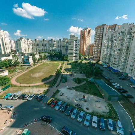 Люкс Апартаменты С 3 Комнатами Княжий Затон Kiev Ngoại thất bức ảnh